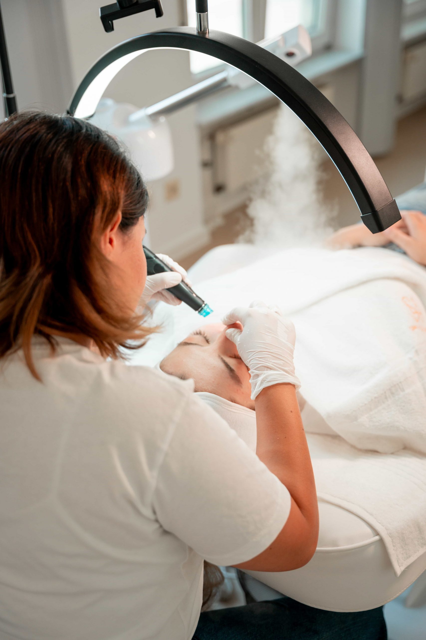 Gesichtsbehandlung. Gesichtsbehandlung in Obertshausen