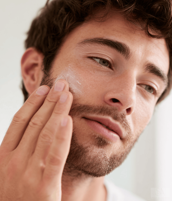 Männer Hautpflege zu sehen